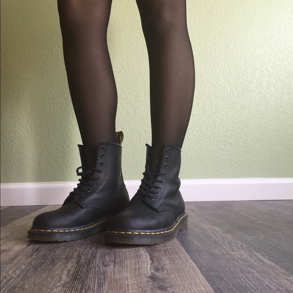 Dr. Martens Shoes Original Doc Martens For Life Size Womens 7